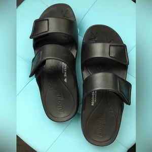 Algeria sandals